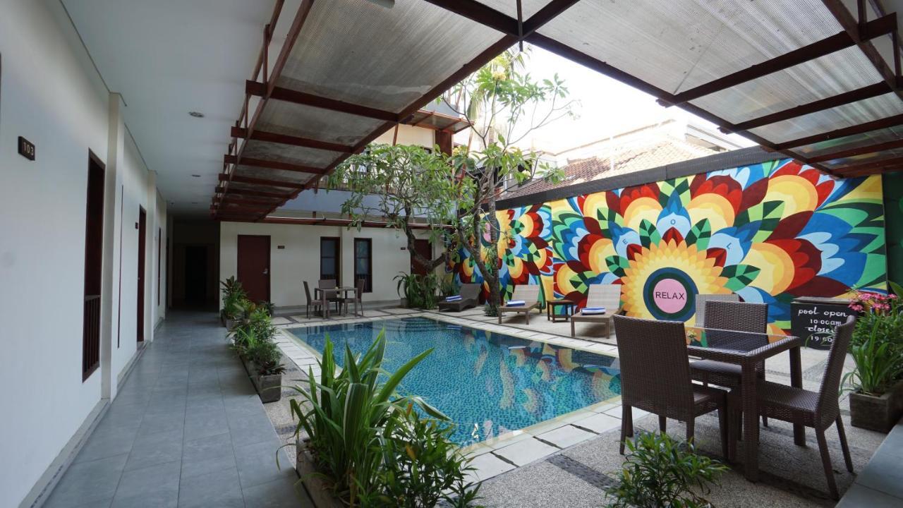 Reddoorz Near Legian Street Otel Dış mekan fotoğraf