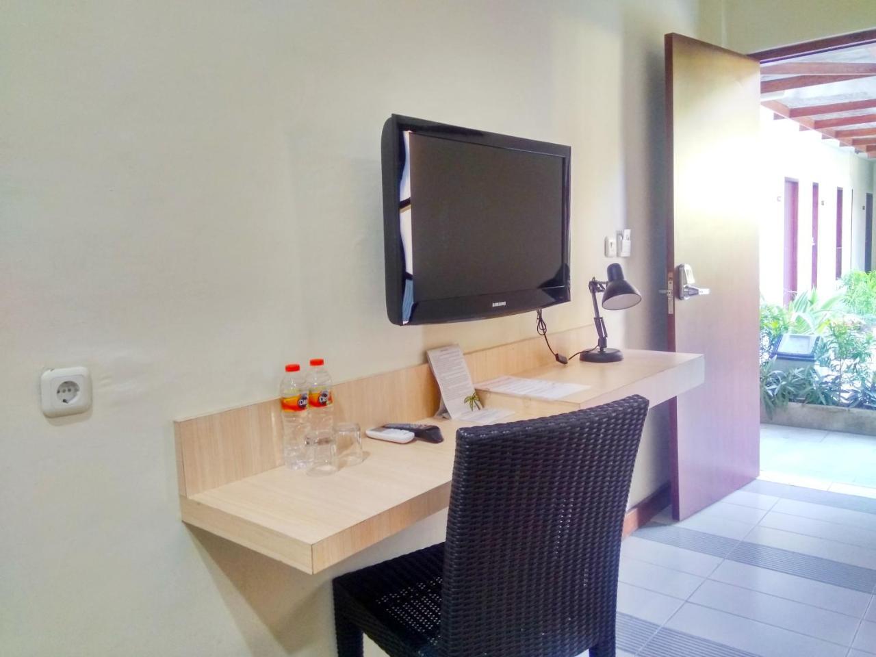 Reddoorz Near Legian Street Otel Dış mekan fotoğraf