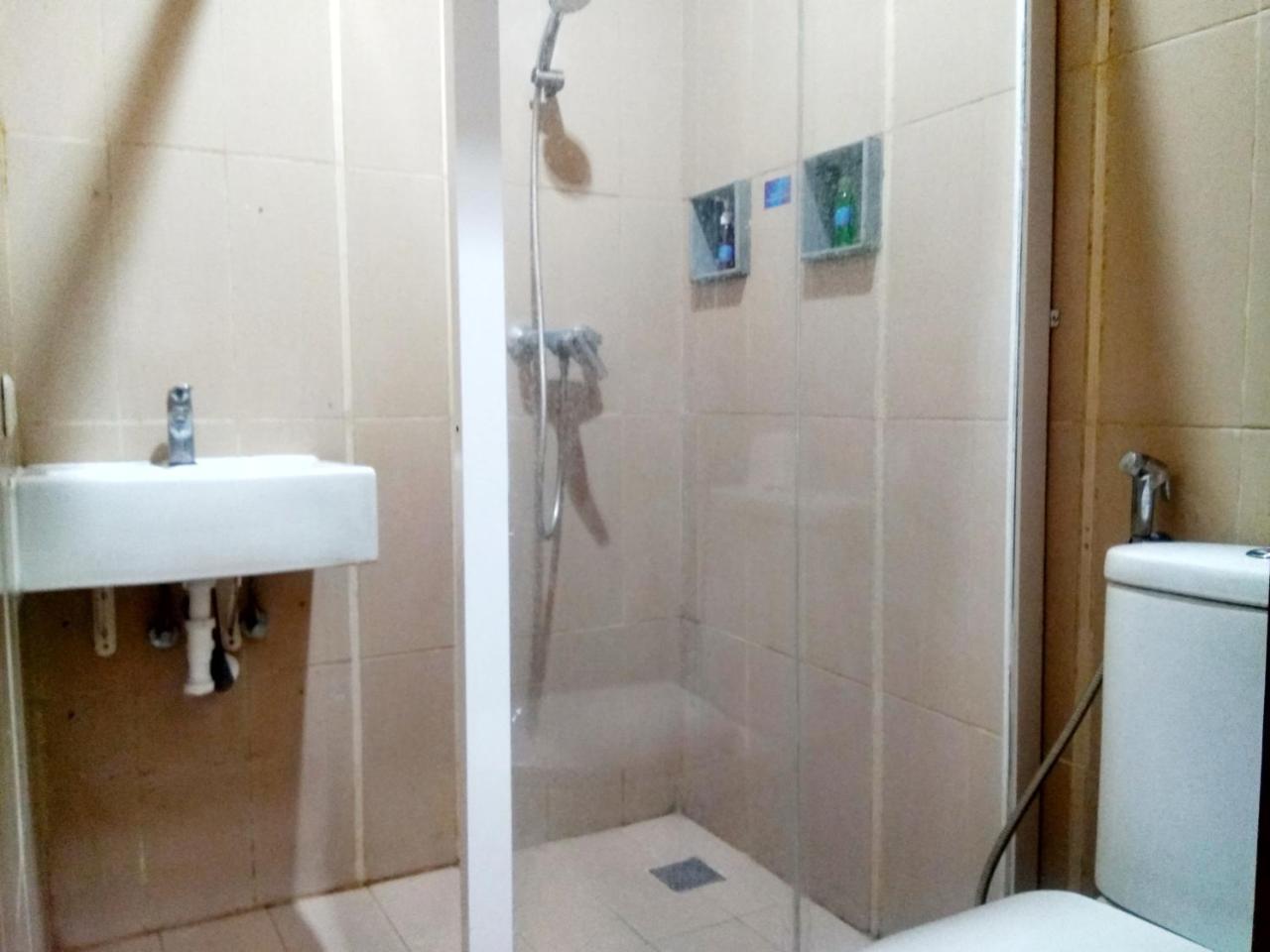 Reddoorz Near Legian Street Otel Dış mekan fotoğraf