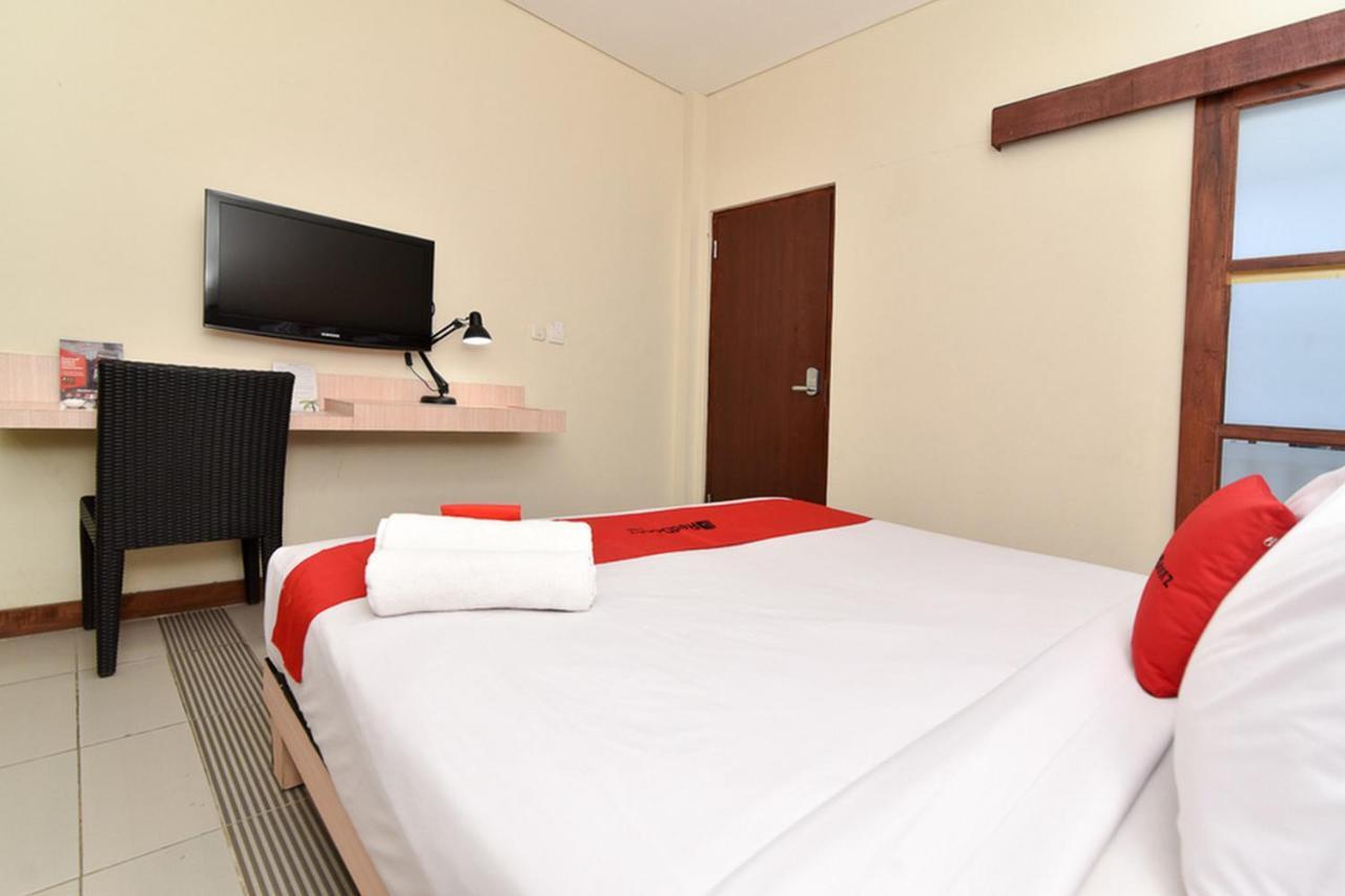 Reddoorz Near Legian Street Otel Dış mekan fotoğraf